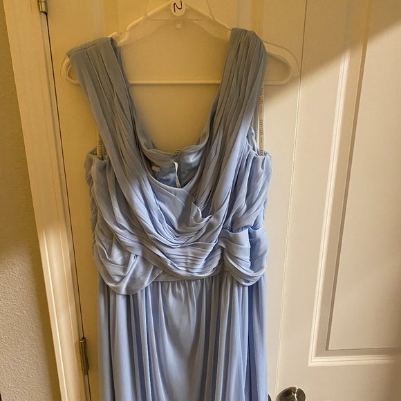 Crisscross off-the-shoulder mesh bridesmaid dress - Picture 1 of 4